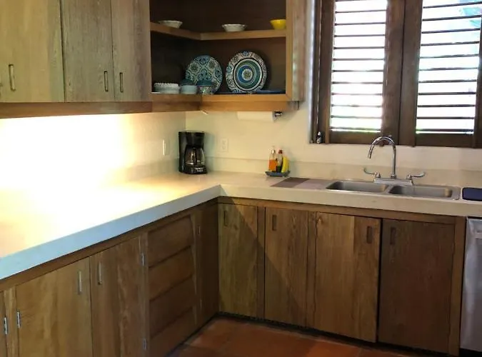 Casita Linda, A Luxury House Near The Beach! Holiday home Zihuatanejo
